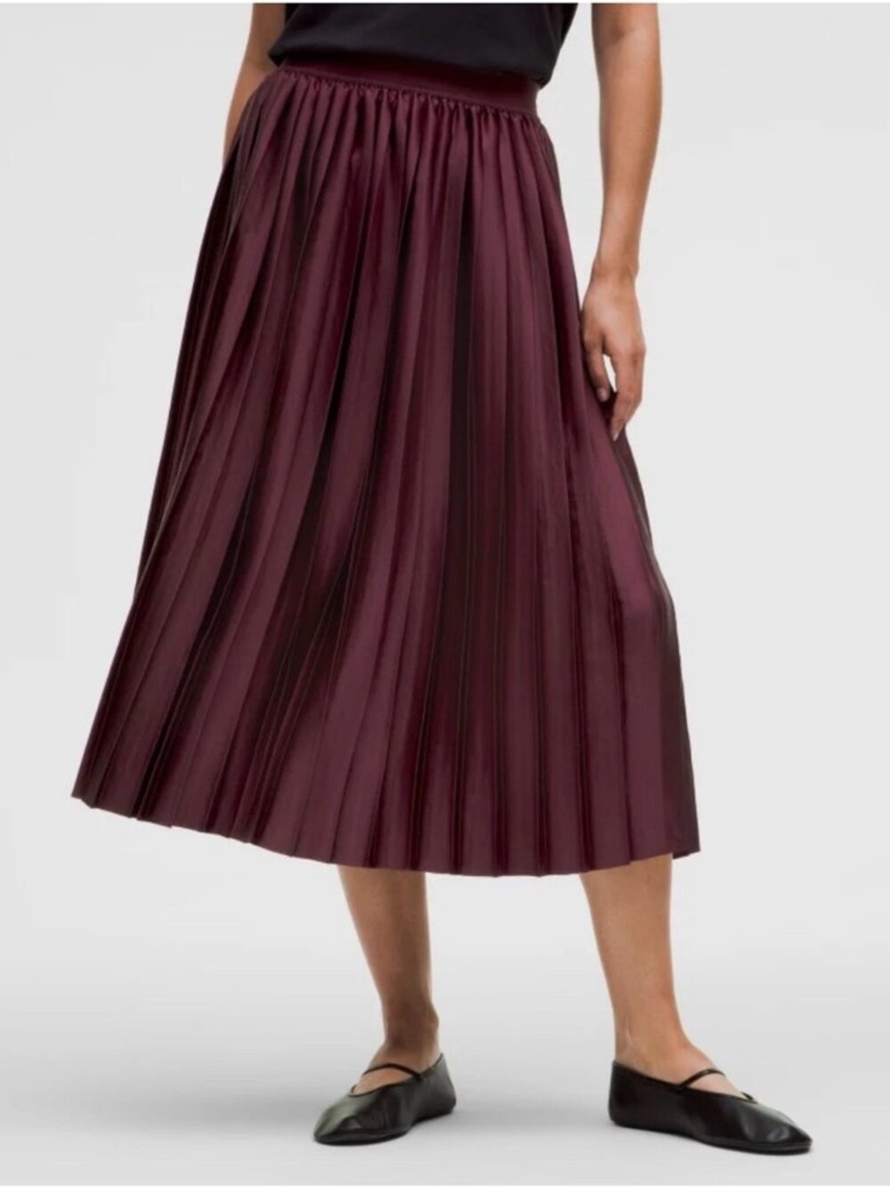 Lululemon Athletica Satin Pleated MIDI Skirt Size XL GARNET Hue Party Event